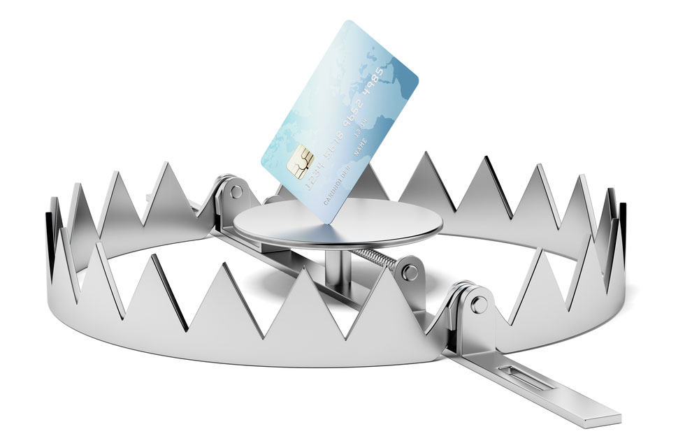 کلاه‌برداری با وام بانکی تضمین‌شده‌ یا کارت اعتباری